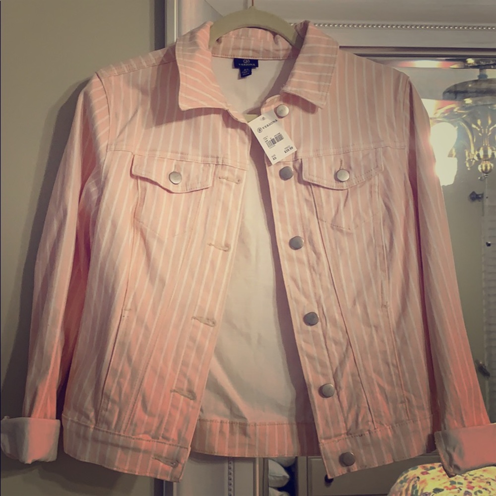 NWT⚡️ Versona Jean jacket ⚡️